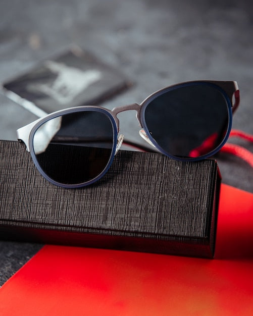 SUN GLASSES